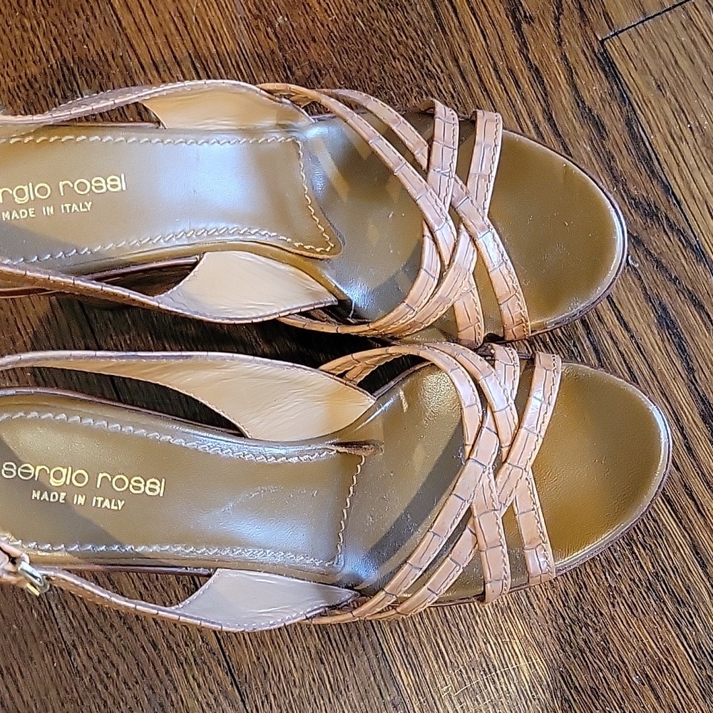 Wedge shoes